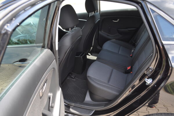 Hyundai i30 - obrazek 7