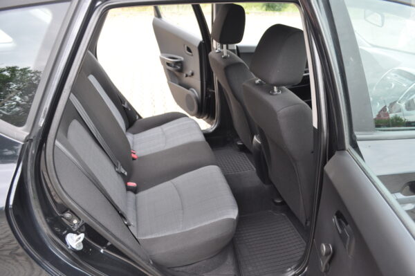 Kia ceed kombi benzyna - obrazek 10