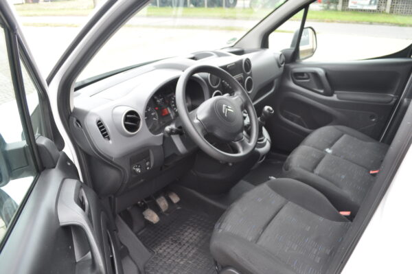 Citroen Berlingo trzy osobowy - obrazek 5