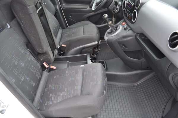 Citroen Berlingo trzy osobowy - obrazek 7