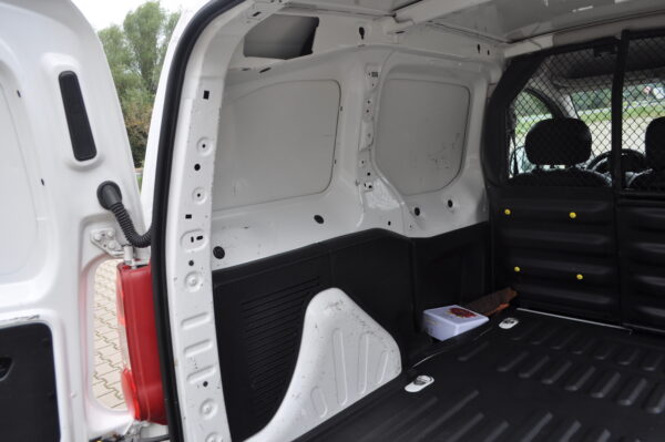 Citroen Berlingo trzy osobowy - obrazek 10