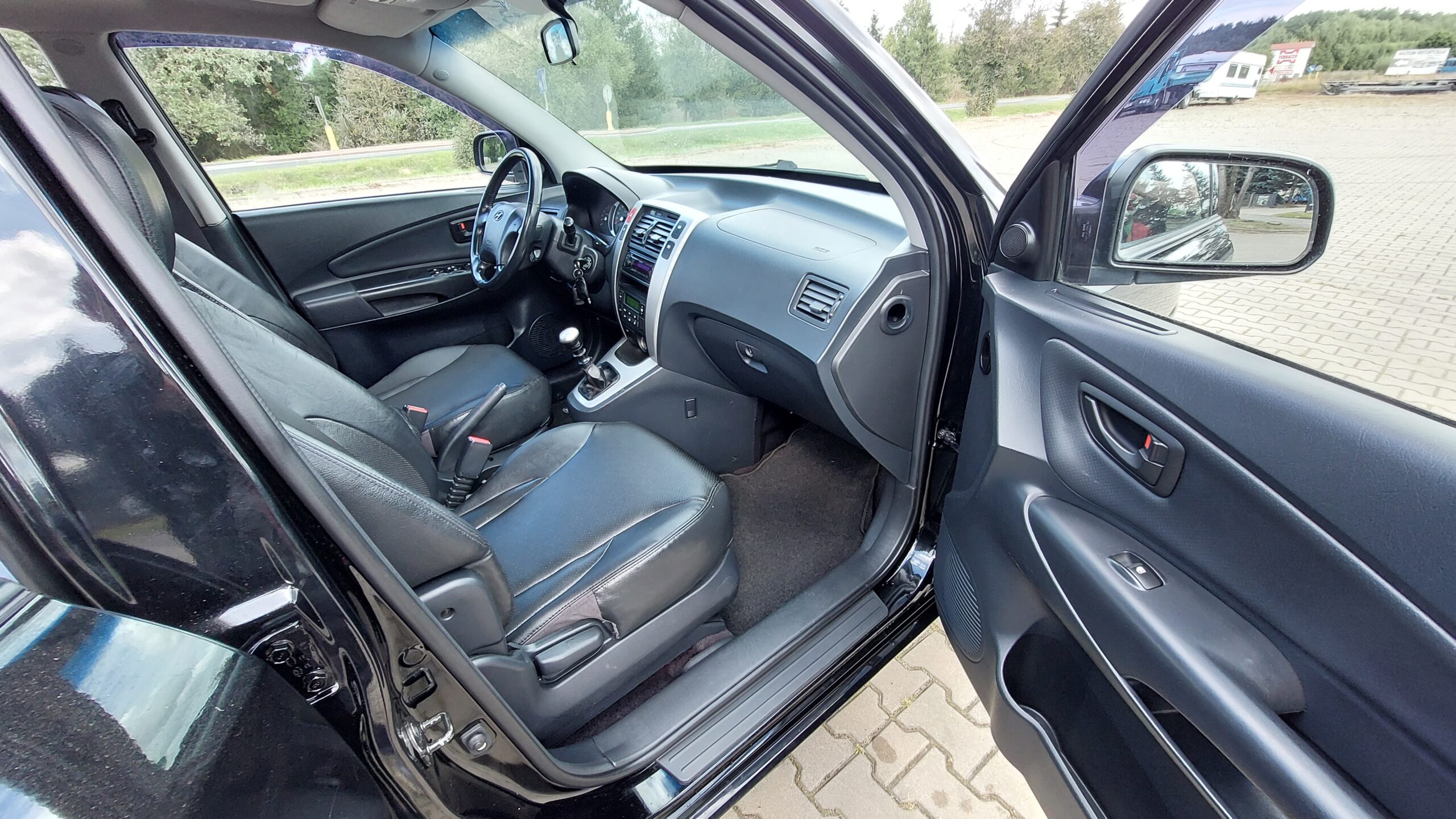 Hyundai Tucson 4x4 2.0 diesel 2006r - obrazek 20