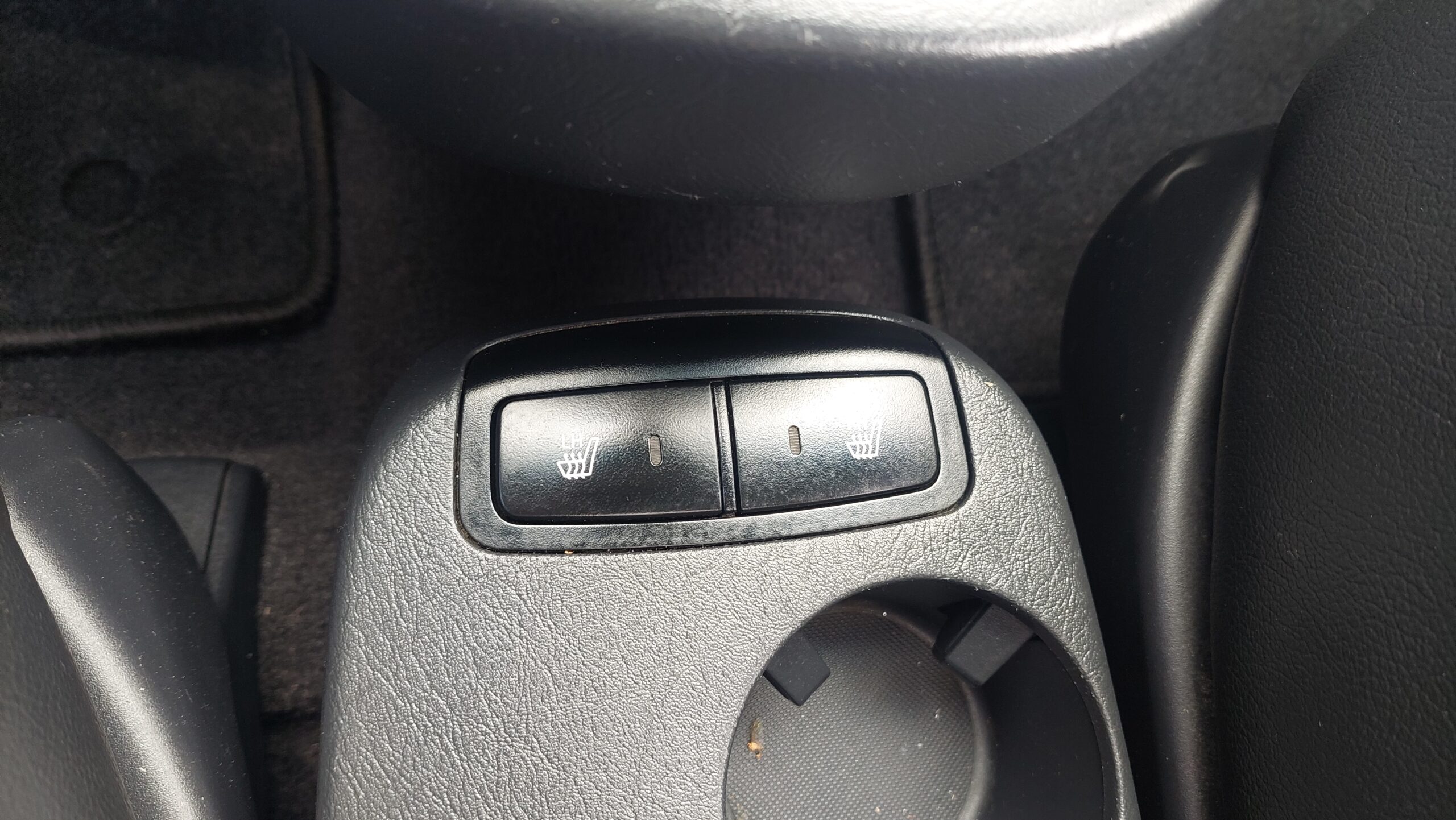 Hyundai Tucson 4x4 2.0 diesel 2006r - obrazek 14