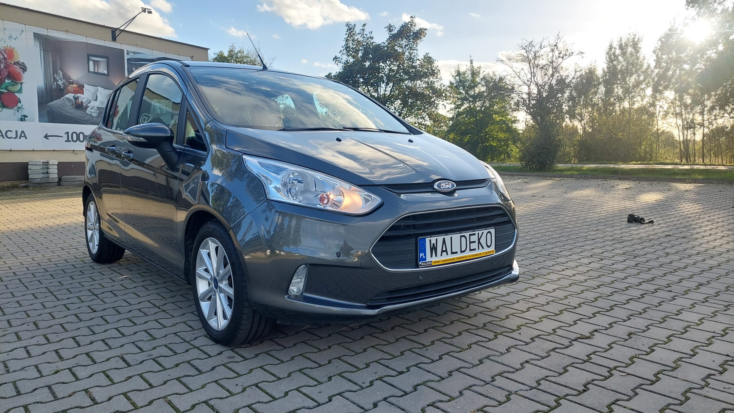 Ford B-Max 2017r benzyna mały przebieg - obrazek 5