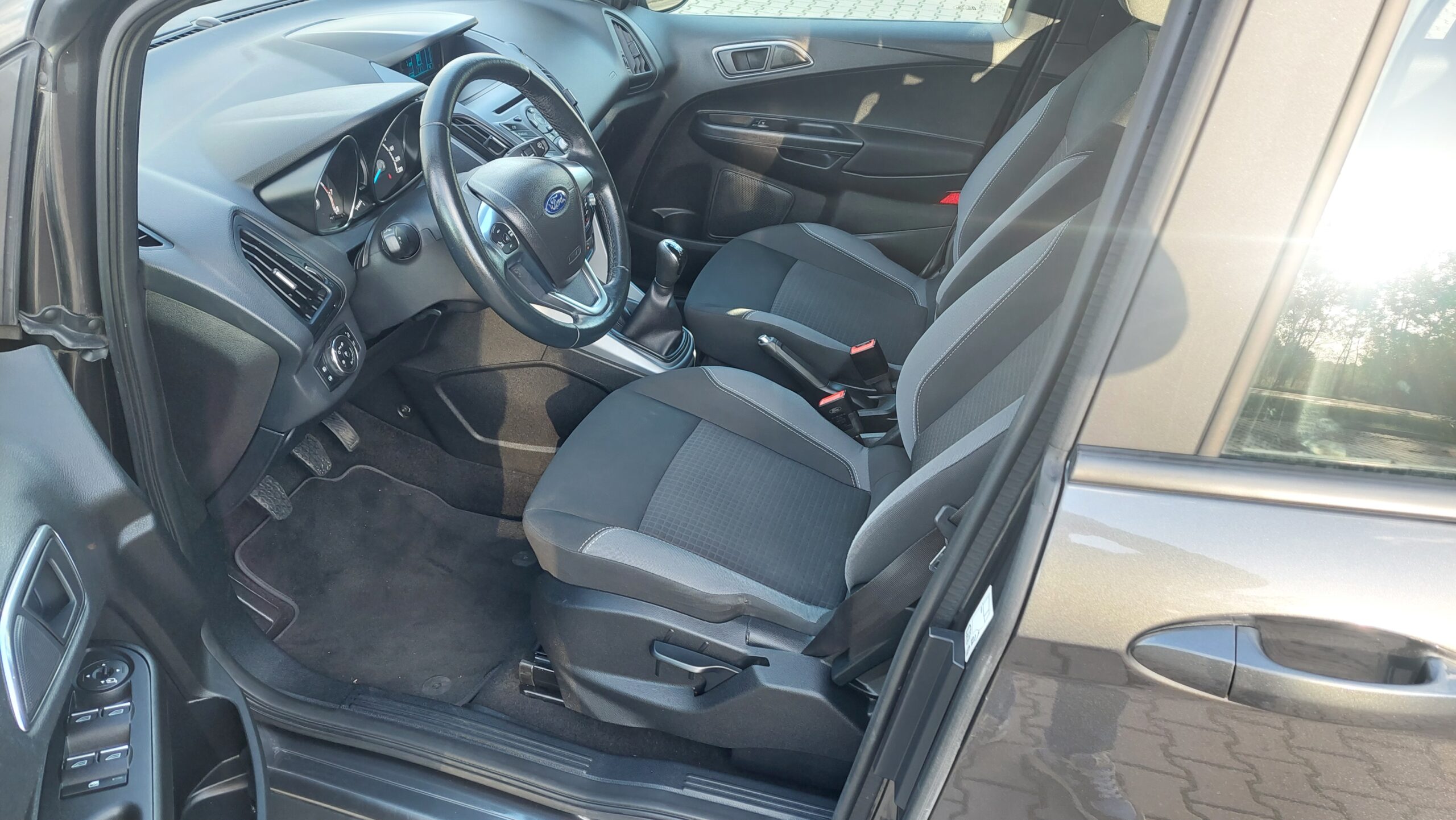 Ford B-Max 2017r benzyna mały przebieg - obrazek 6