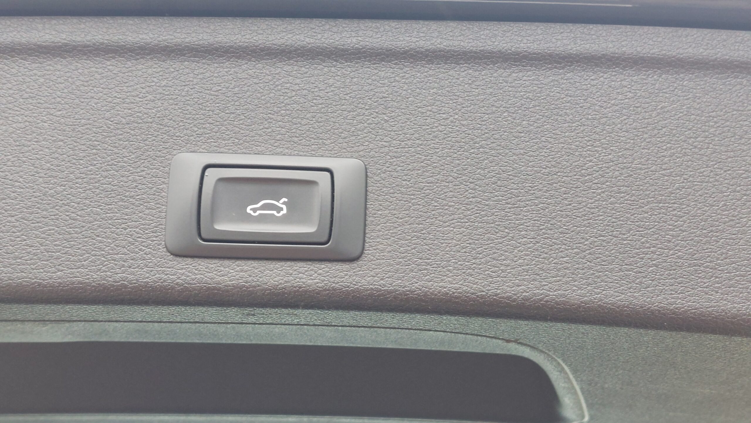 Audi A4 B9 2017r 150 koni automat - obrazek 22