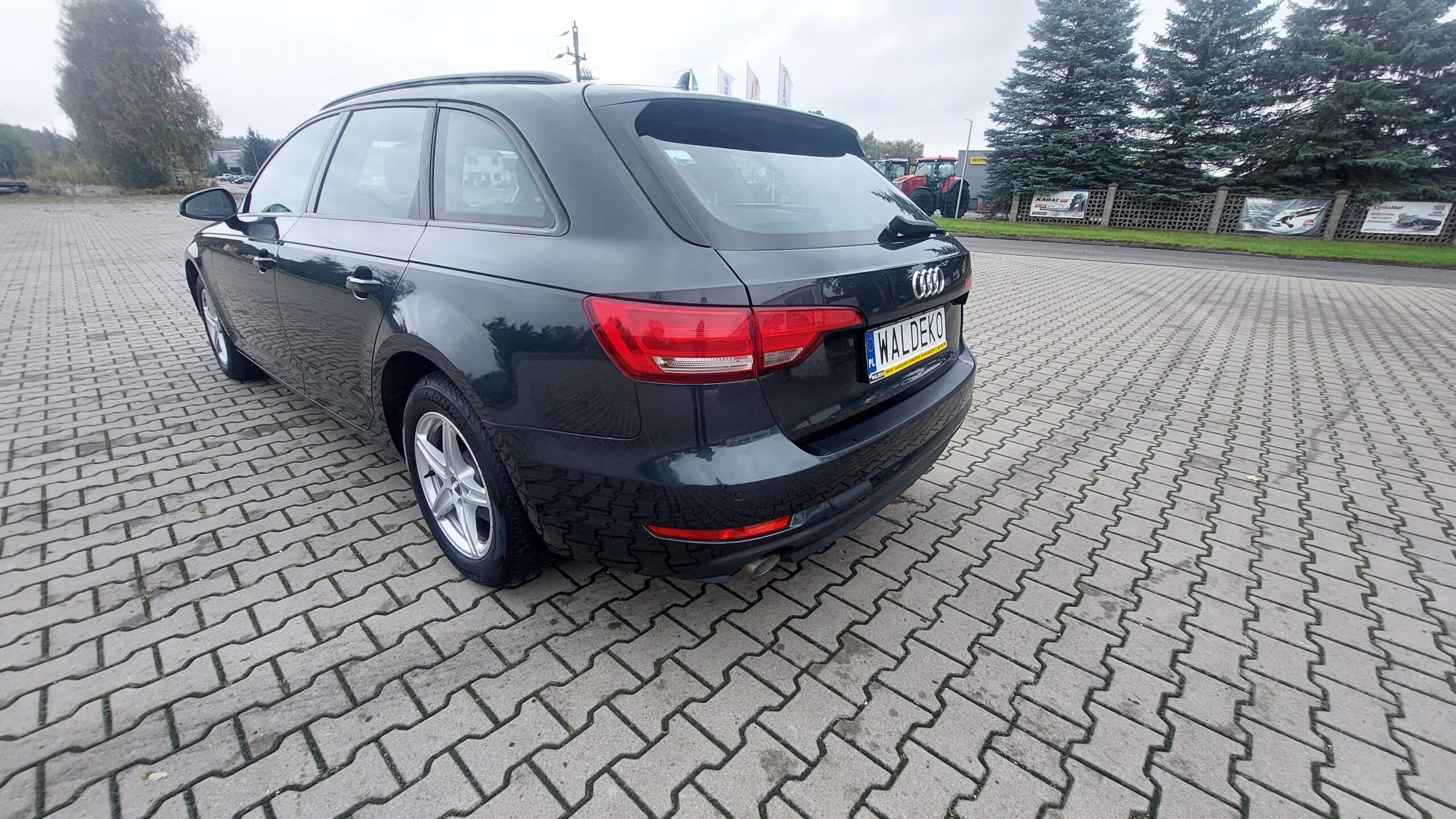 Audi A4 B9 2017r 150 koni automat - obrazek 29