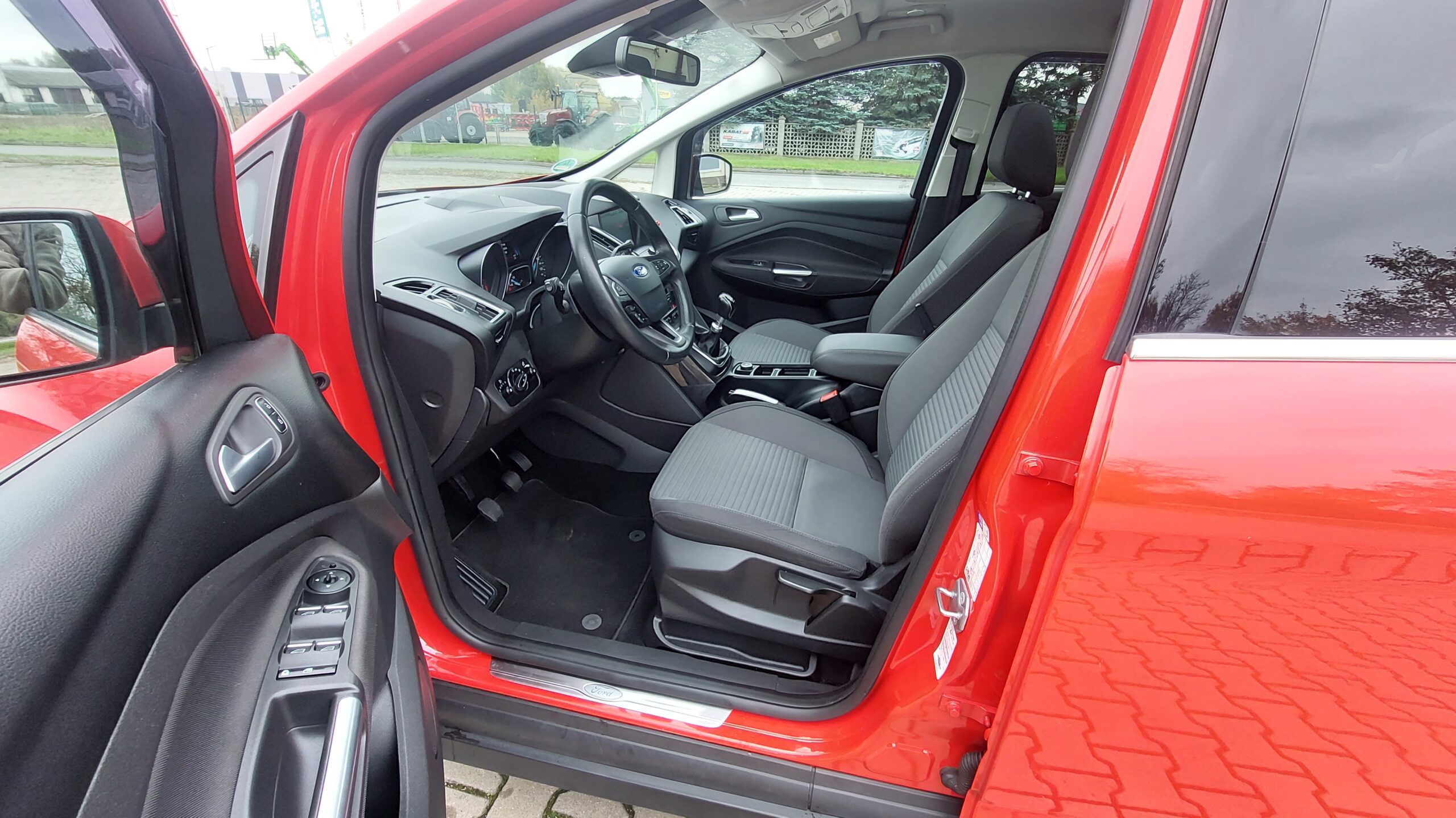 Ford C-Max 1.5 benzyna 2015r Perfekcyjny Stan - obrazek 23