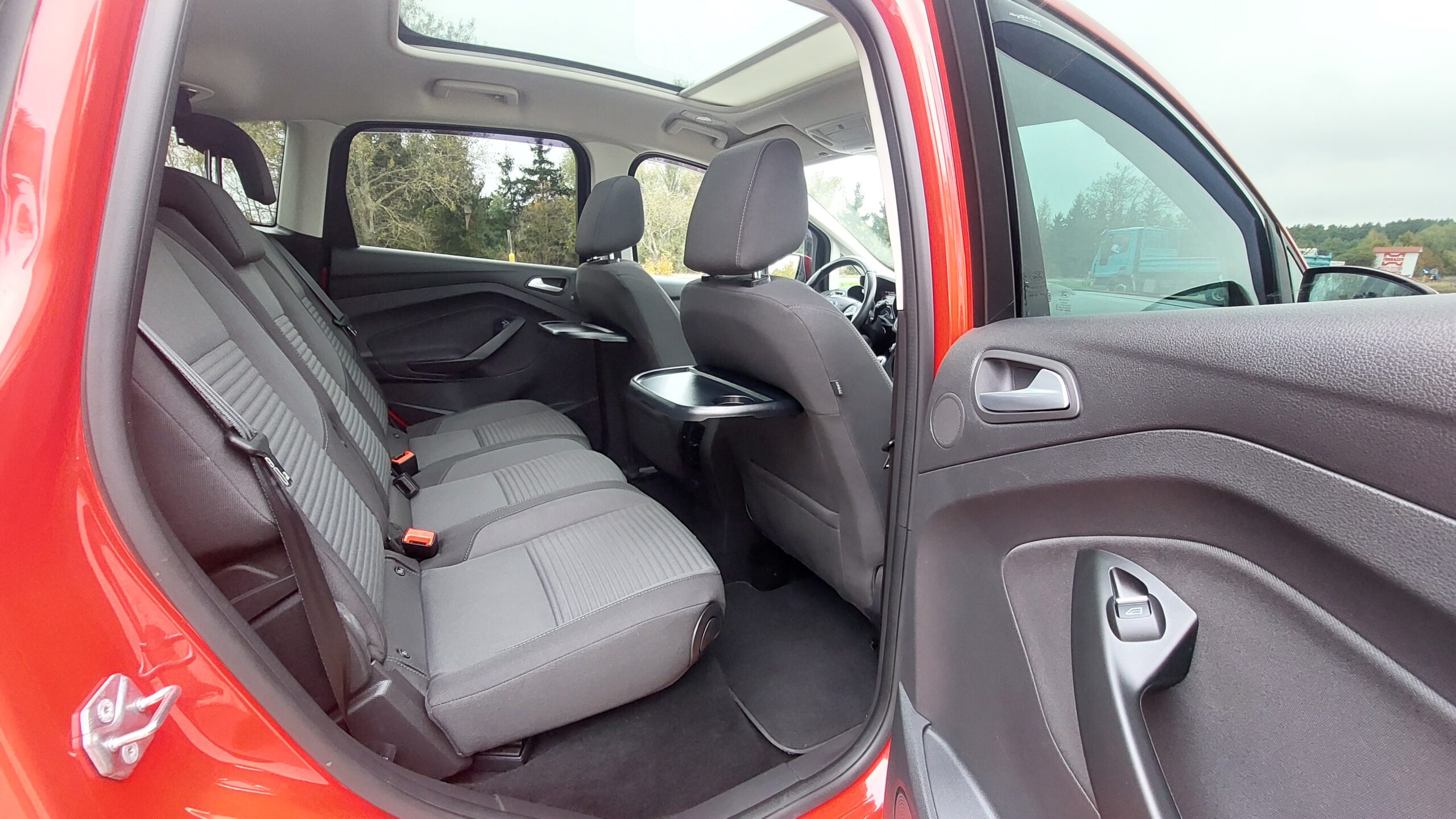 Ford C-Max 1.5 benzyna 2015r Perfekcyjny Stan - obrazek 21