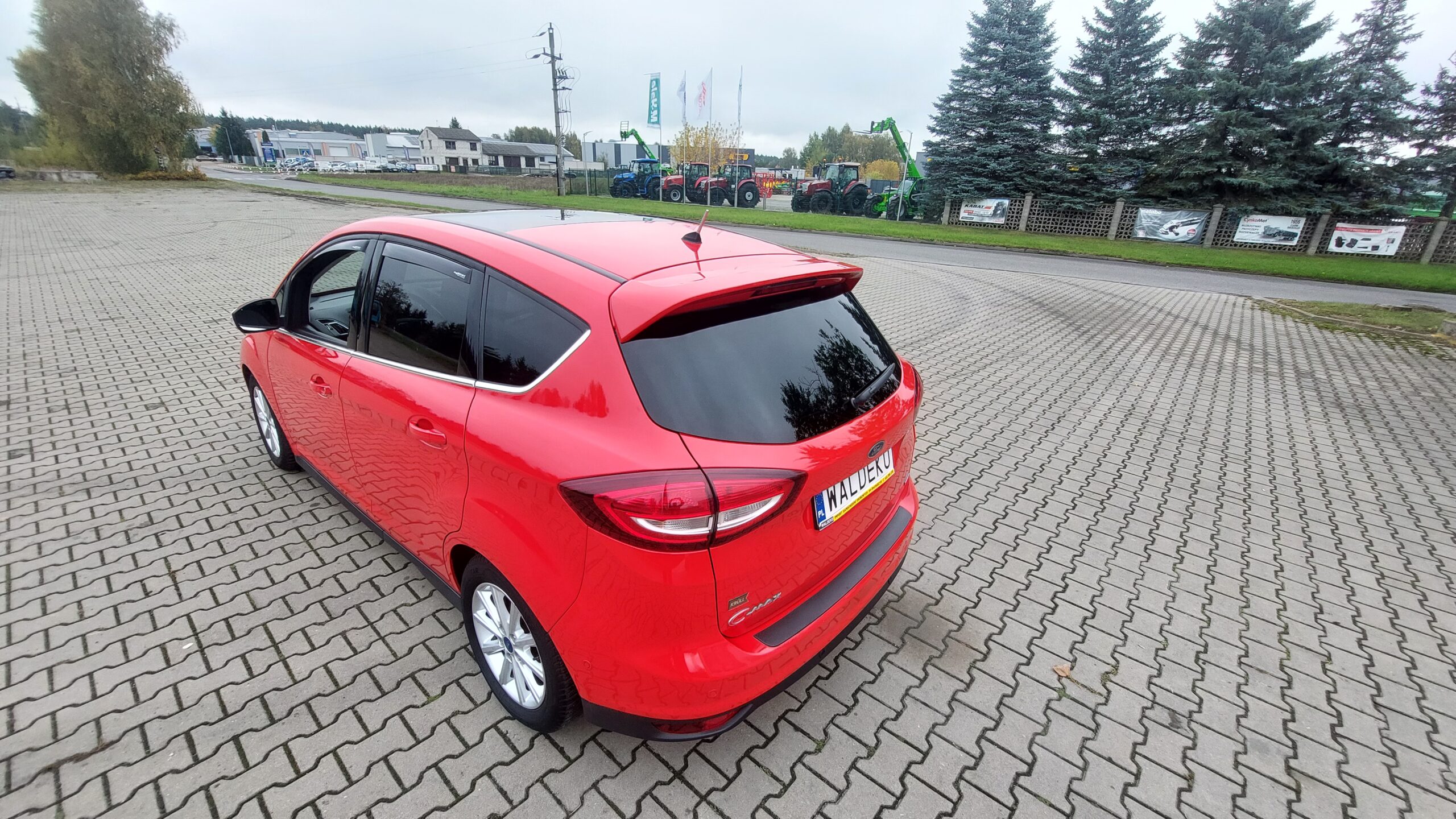 Ford C-Max 1.5 benzyna 2015r Perfekcyjny Stan - obrazek 6