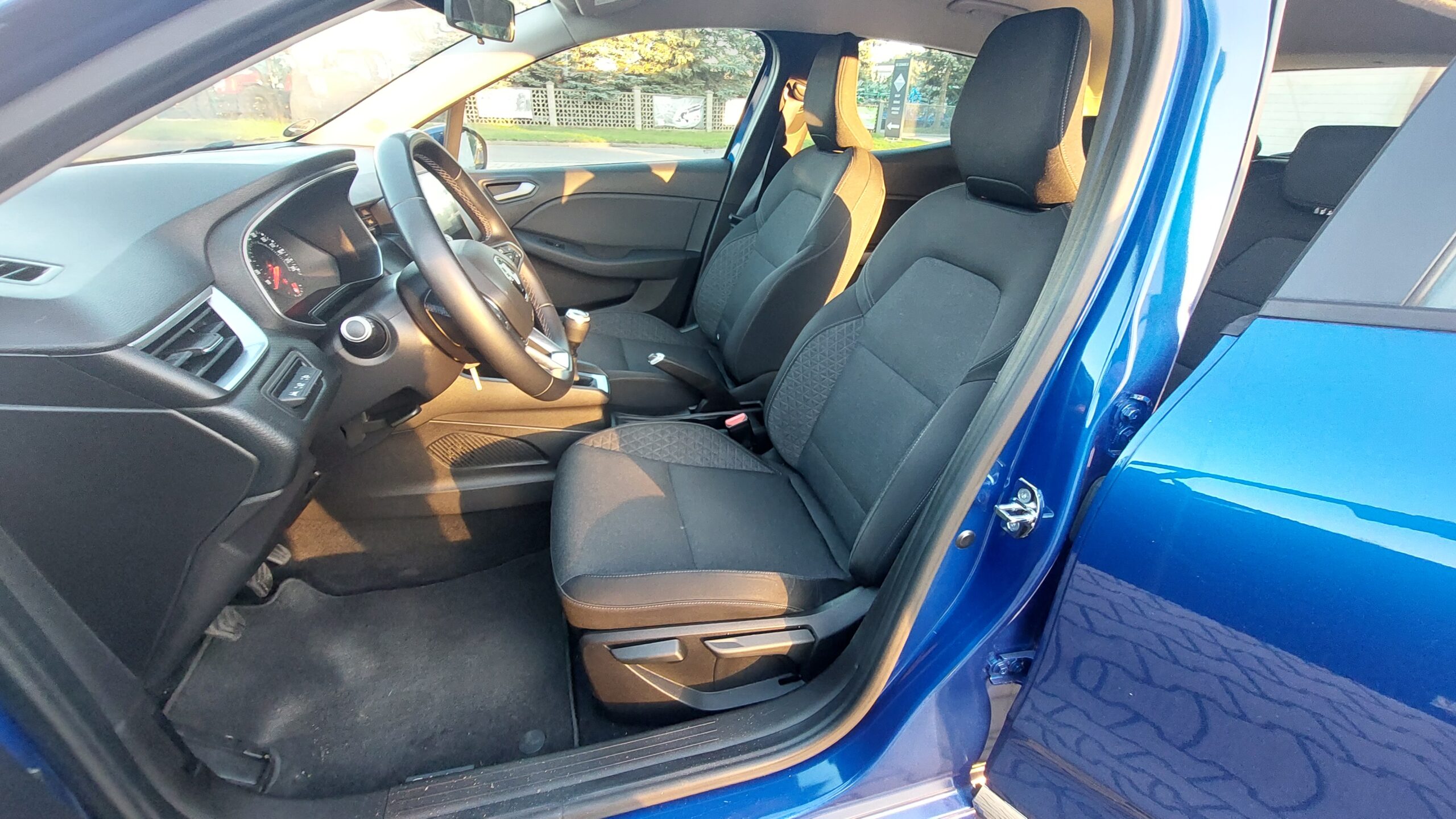 Renault Clio 2020r Bezwypadkowy mały przebieg - obrazek 28