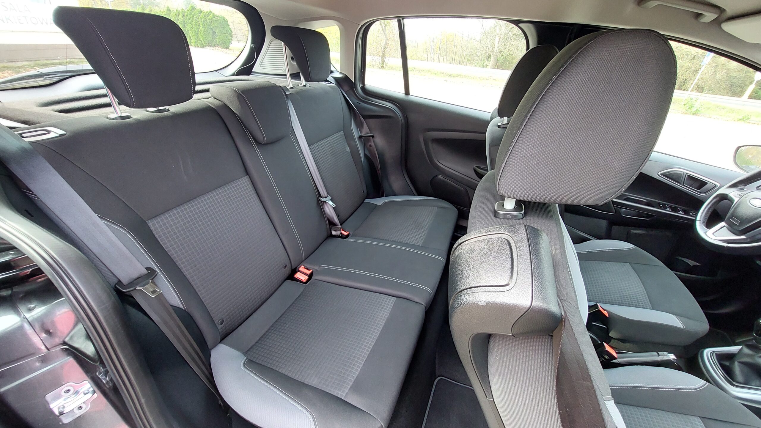 Ford B-Max 2017r benzyna mały przebieg - obrazek 28