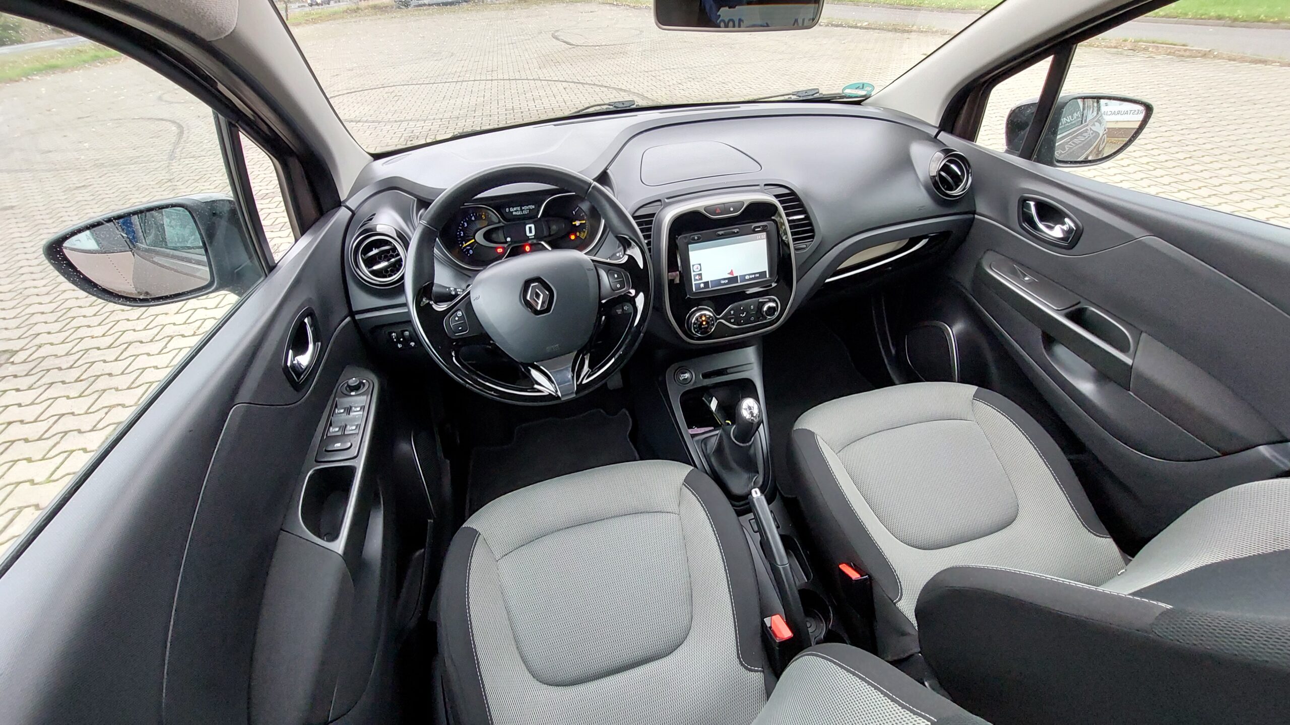Renault Captur 1.5 Diesel 2015r Super Stan - obrazek 10